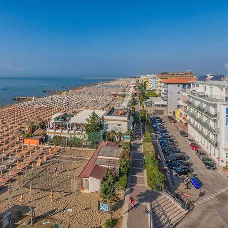 Hotel Austria Caorle Exterior foto