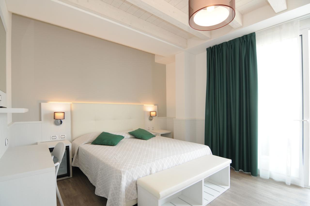 Hotel Austria Caorle Exterior foto