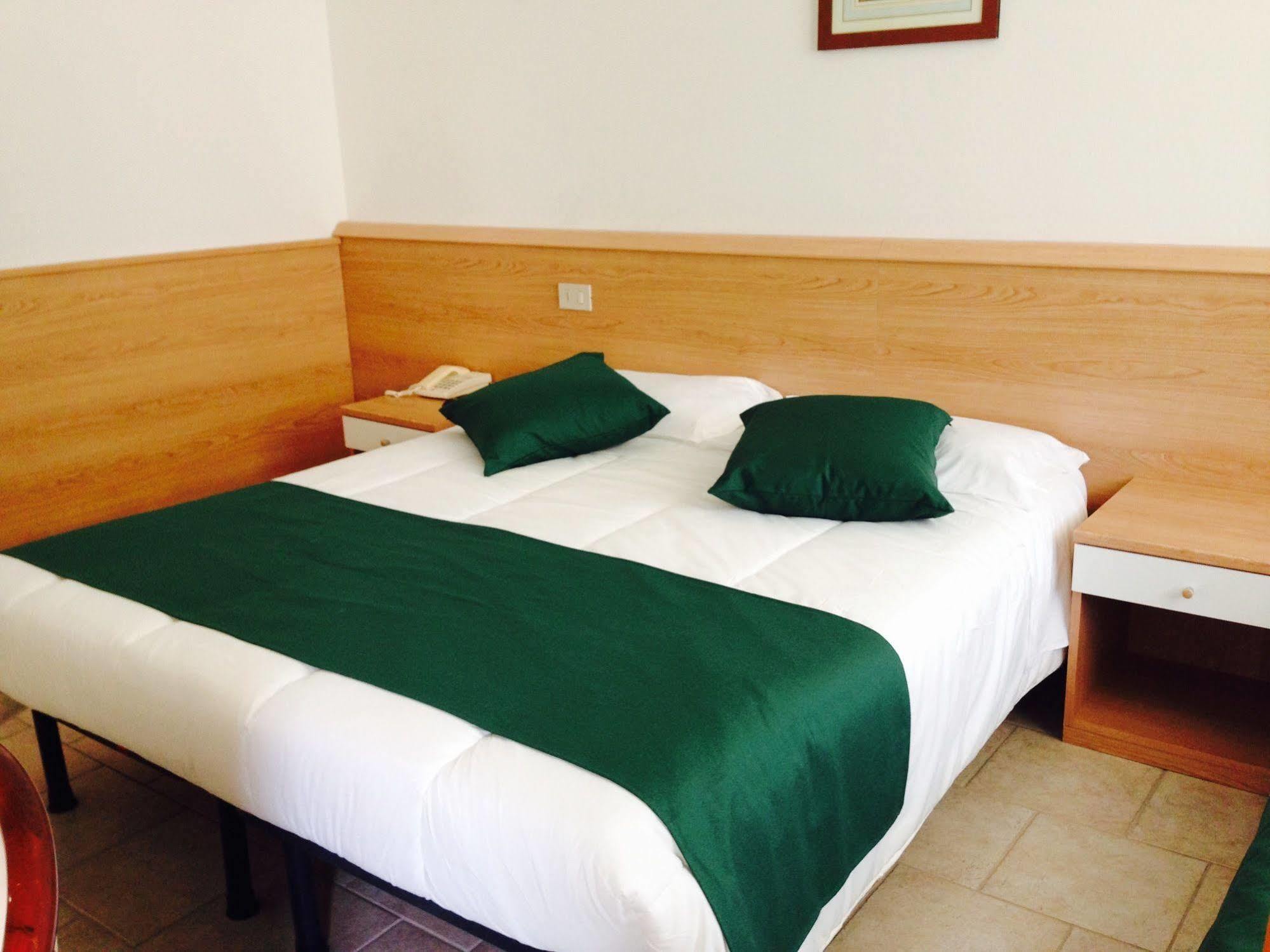 Hotel Austria Caorle Exterior foto