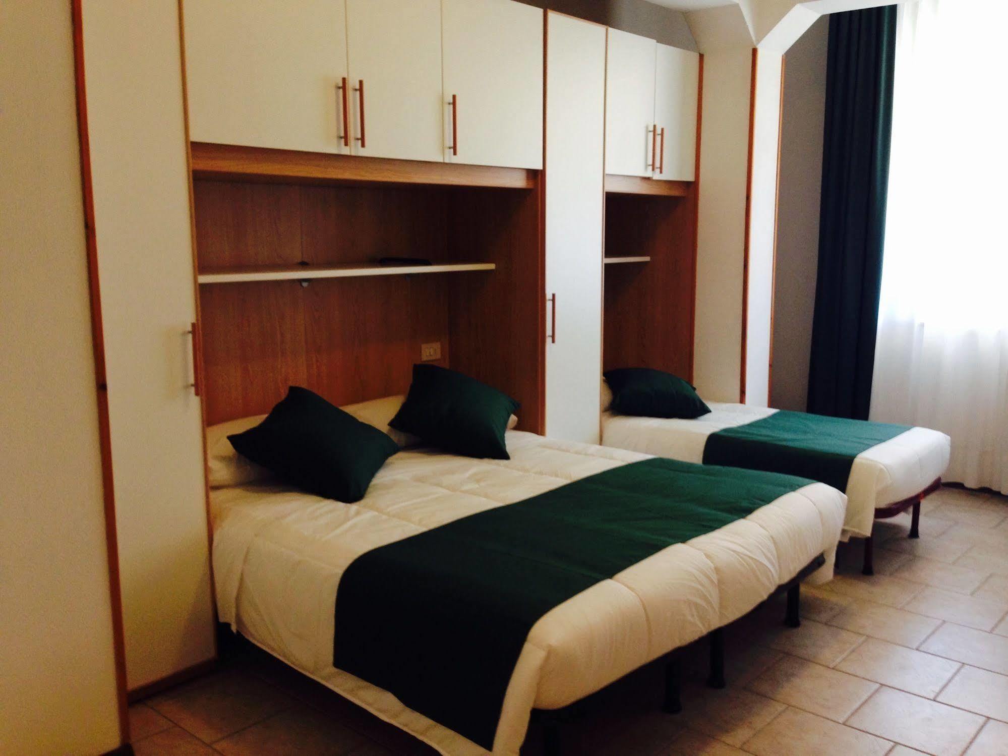 Hotel Austria Caorle Exterior foto