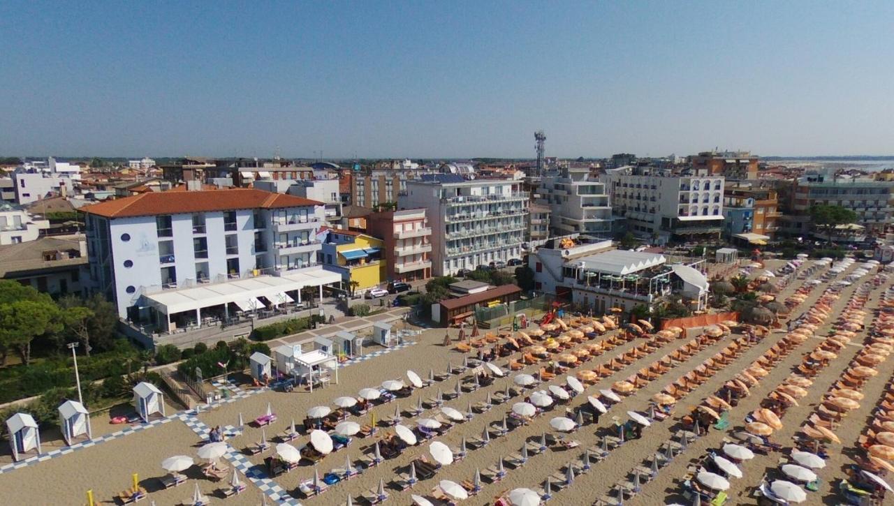Hotel Austria Caorle Exterior foto